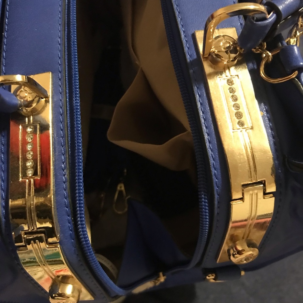 new bag for sale only worn once.